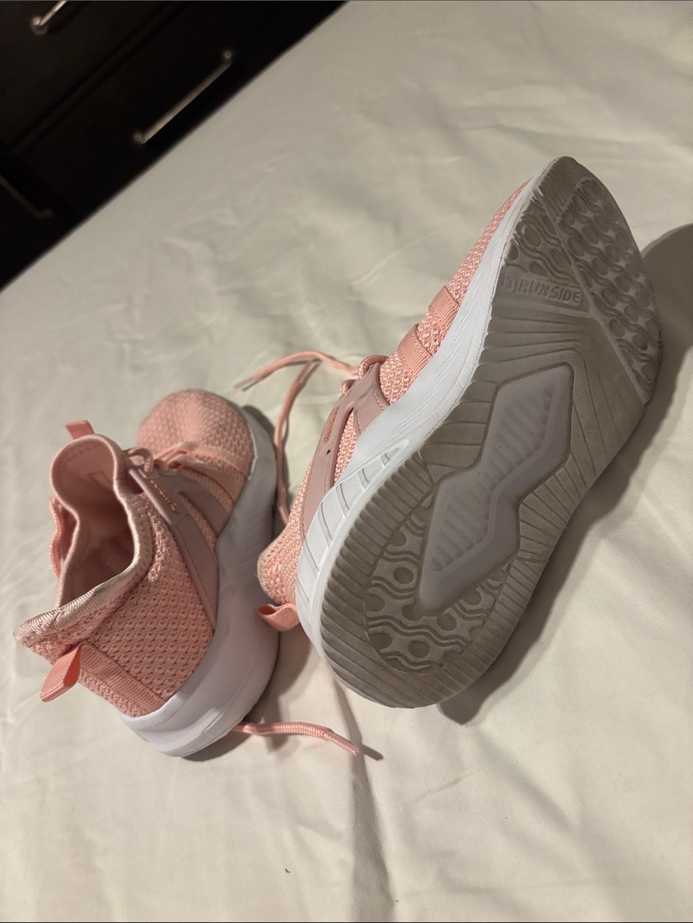 Kids Breathable Pink Knit Sneakers with White Sole shoelaces preown size 13 girl